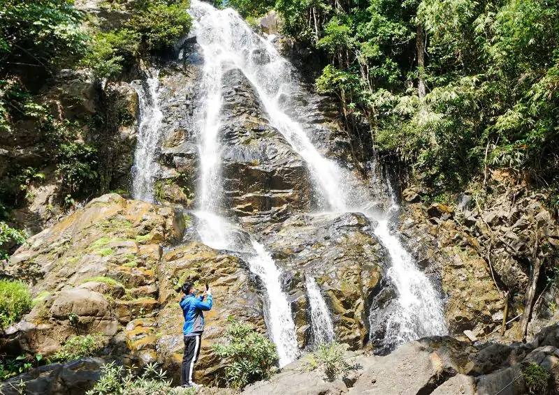 Check-in Thác Đôi – Góc Ảnh Lý Tưởng Cho Team Đam Mê Xê Dịch