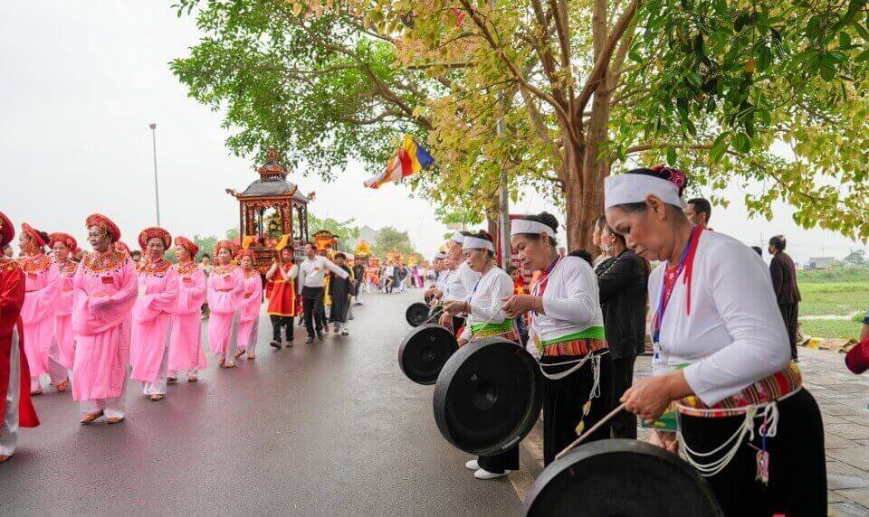 Lễ hội chùa Tây Phương