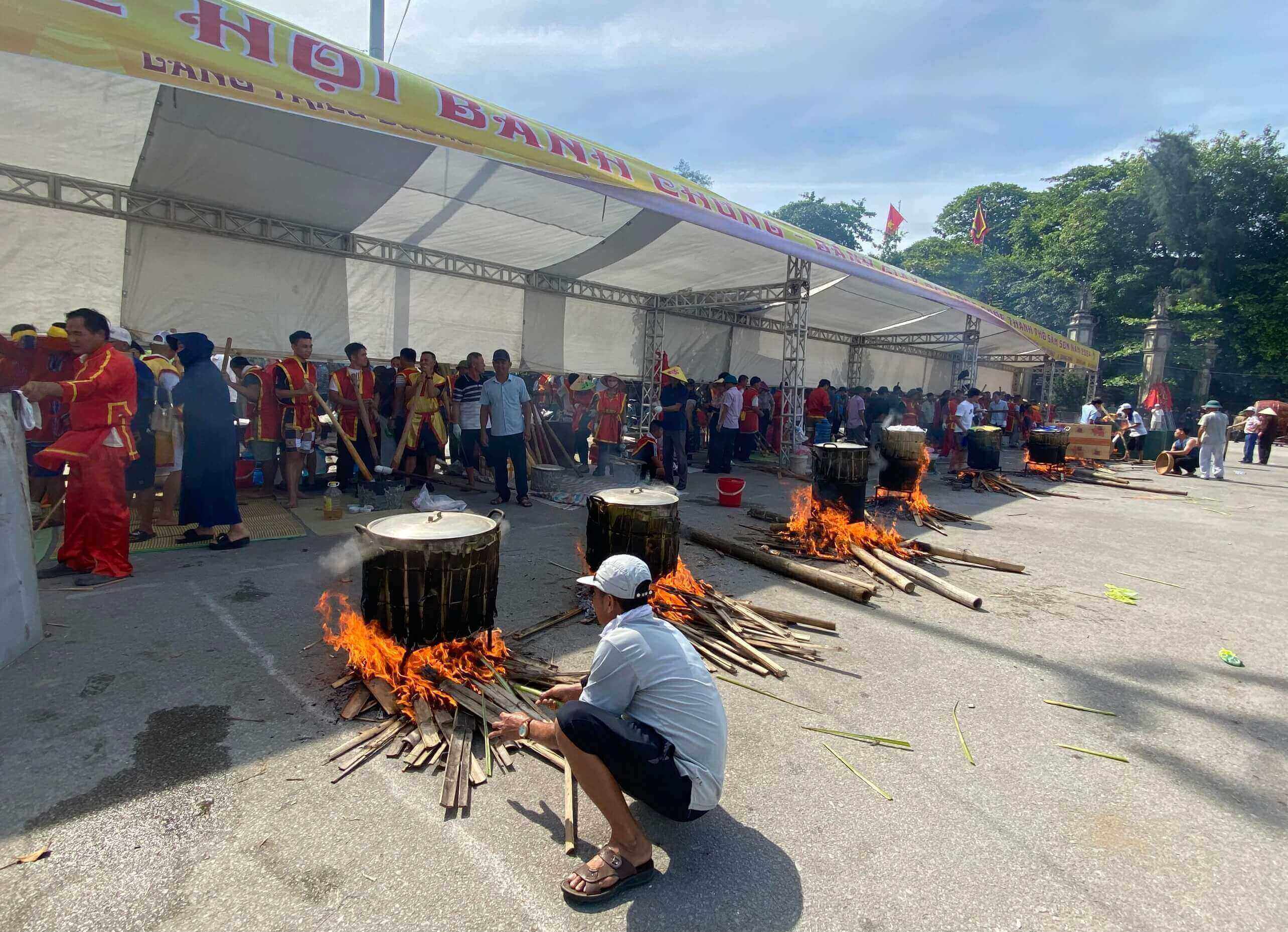 반 정 축제, 신발
