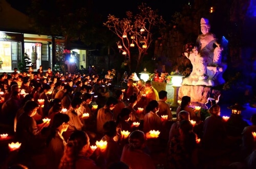 Ceremony to Bodhisattva Avalokiteshvara (Avalokiteśvara ordained as a monk)
