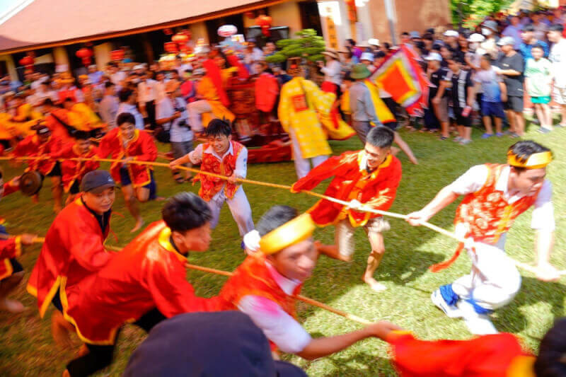 코드 축제 - Hoang Chau Palanquin의 행렬
