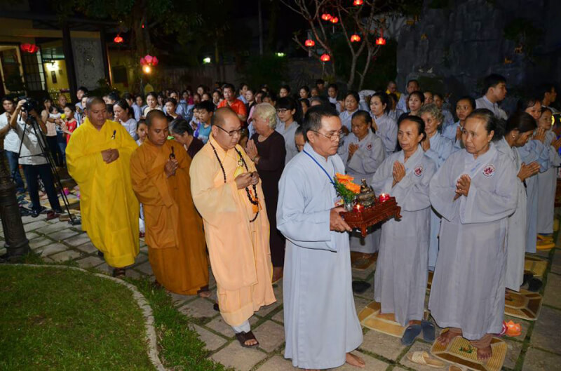 Ceremony to Bodhisattva Avalokiteshvara (Avalokiteśvara ordained as a monk)