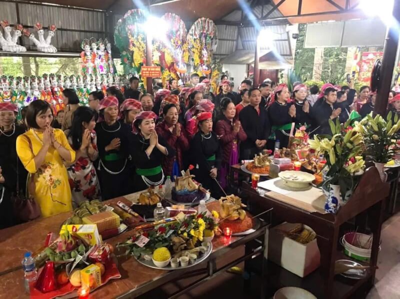 Cam Duong 이중 사원 축제