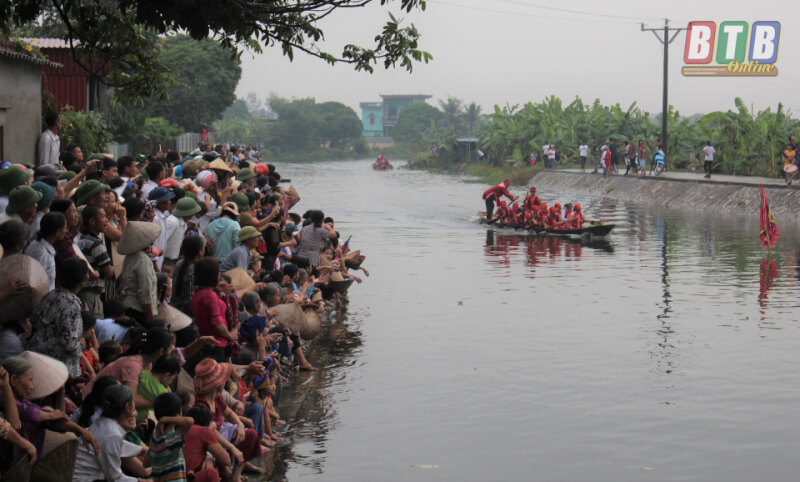 라이찌(Lai Tri) 공동 주택의 전통 축제
