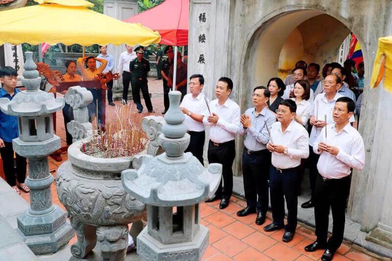 Chieu Trung Vuong Le Khoi Temple Festival