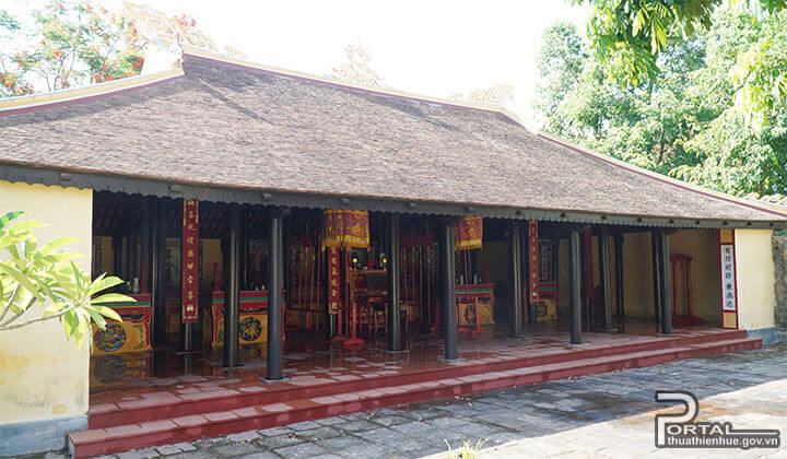 Phu Xuan Village Commonal House