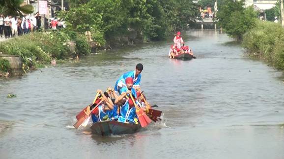 라이찌(Lai Tri) 공동 주택의 전통 축제