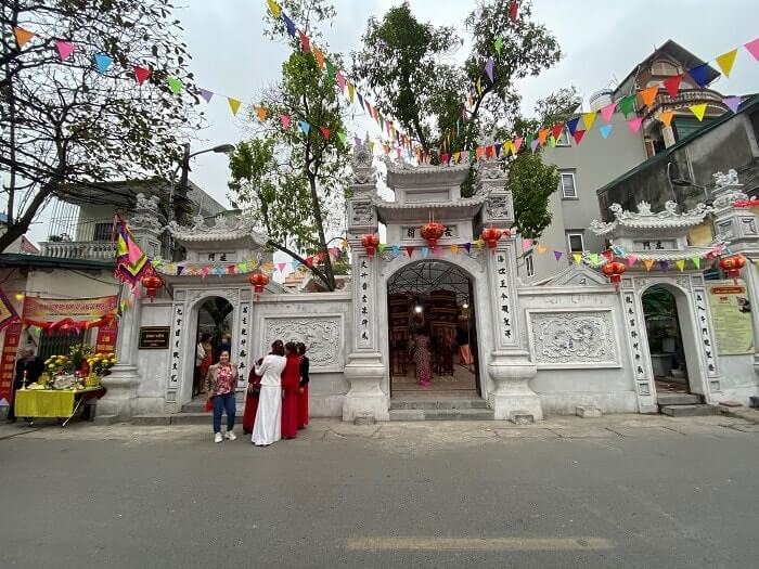 고대 추아 사원 축제