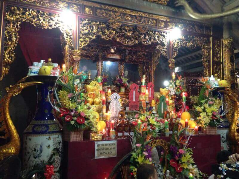 Minh Luong의 Khanh 파티