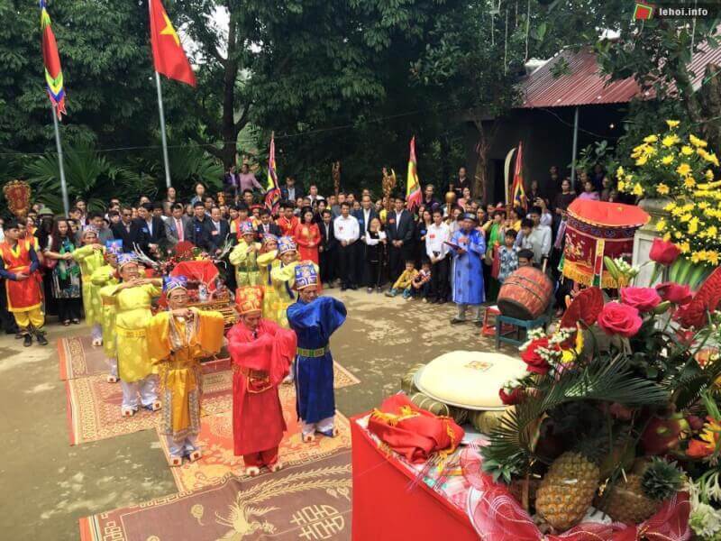 Ba Commune Temple Festival