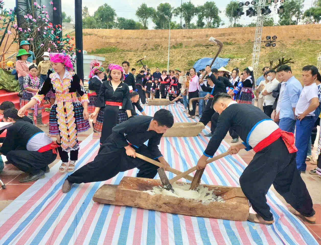 2025 년 Tam Duong 지구의 Putaleng Festival