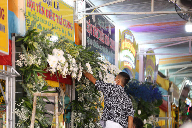 멋진 축제 엔 다이 카오 카오 카오