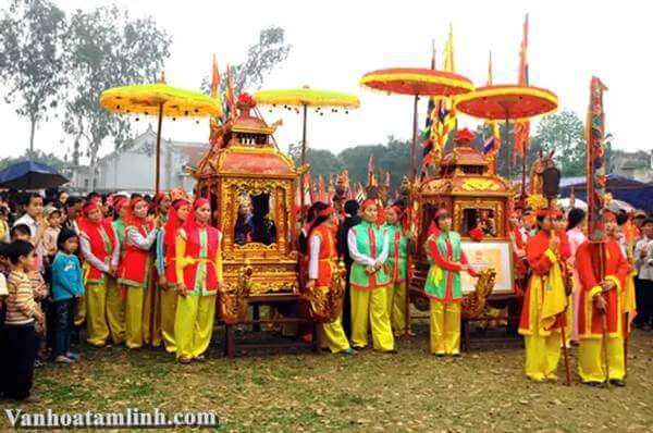 Ba Commune Temple Festival