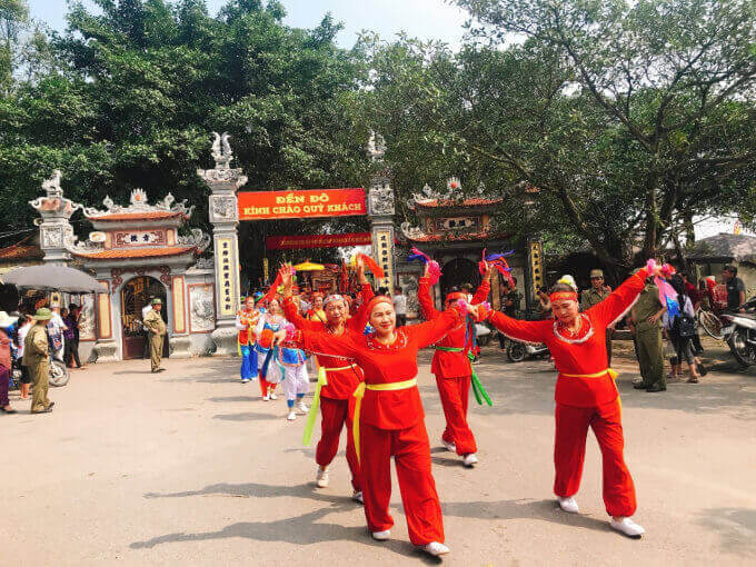 수도 사원 축제