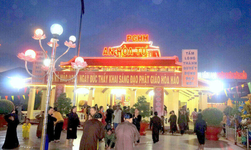 5월 18일 Huynh Giao Chua 경의 날을 기념합니다.