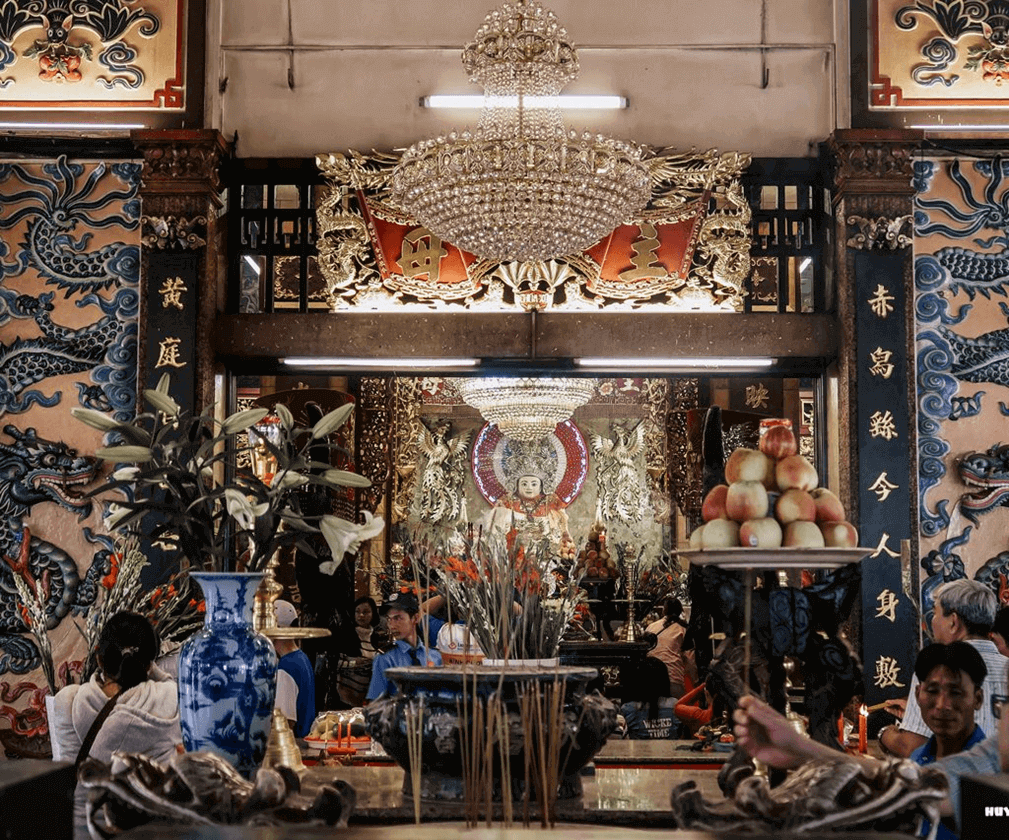 Ba Chua Mountain Sam Mountain의 특별 축제