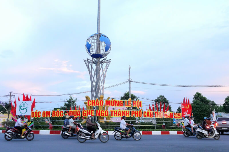 Lễ hội Đua ghe Ngo (Óoc Om Bóc) Sóc Trăng 2025