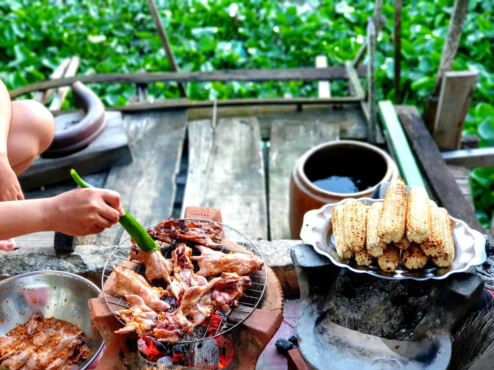 Khám Phá Đồng Tháp Mùa Gặt: Trải Nghiệm Bắt Chuột Đồng và Những Món Ăn Đặc Sản