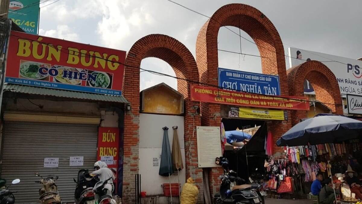 Chợ Nghĩa Tân: Điểm Đến Không Thể Bỏ Qua Cho Tín Đồ Ẩm Thực Hà Nội