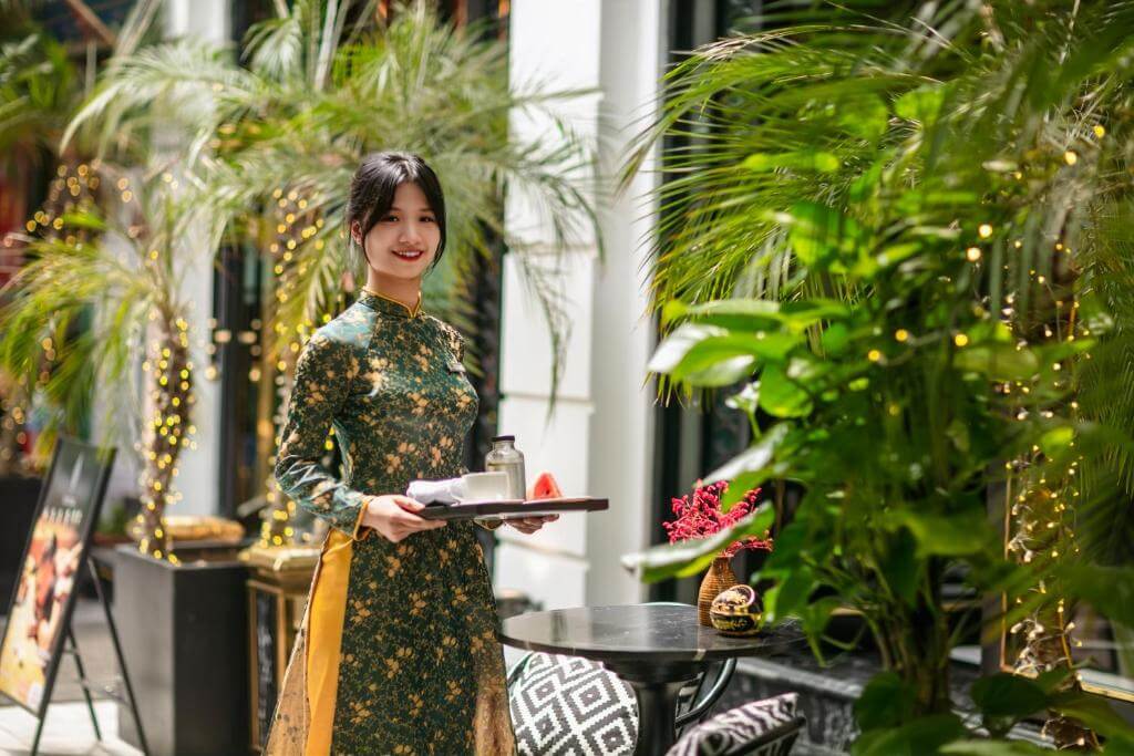 Trải Nghiệm Nghỉ Dưỡng Đẳng Cấp Tại Salute Premium Hotel & Spa