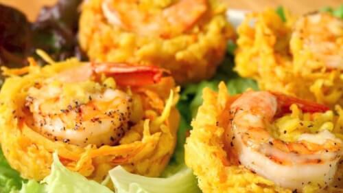 Món Bánh Tôm Hồ Tây: Ngọt Ngào Và Giòn Rụm Trong Từng Miếng