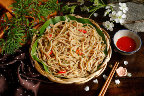 Nem Phùng – Sự Kết Hợp Hoàn Hảo Của Vị Ngọt, Giòn Và Thơm