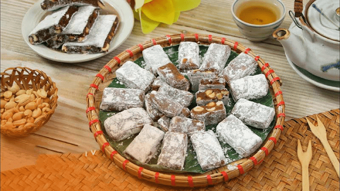 Điều Gì Làm Nên Sự Đặc Biệt Của Bánh Chè Lam Hà Nội?