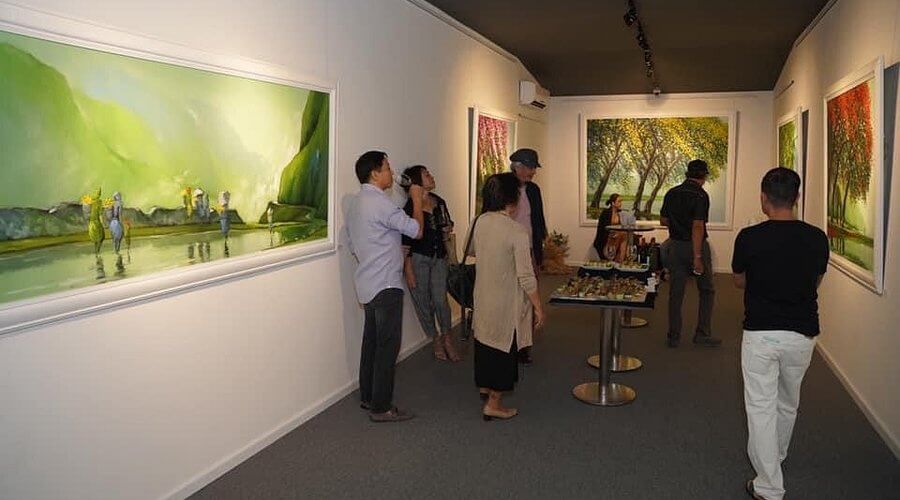 Lạc Vào Thế Giới Nghệ Thuật Đương Đại Tại Green Palm Gallery