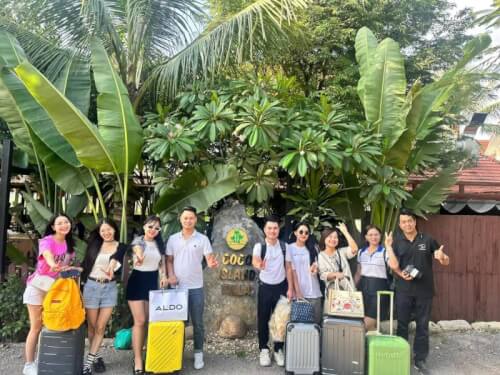 Về Với Bình Yên: Trải Nghiệm Nghỉ Dưỡng Tại Coco Island Ninh Bình