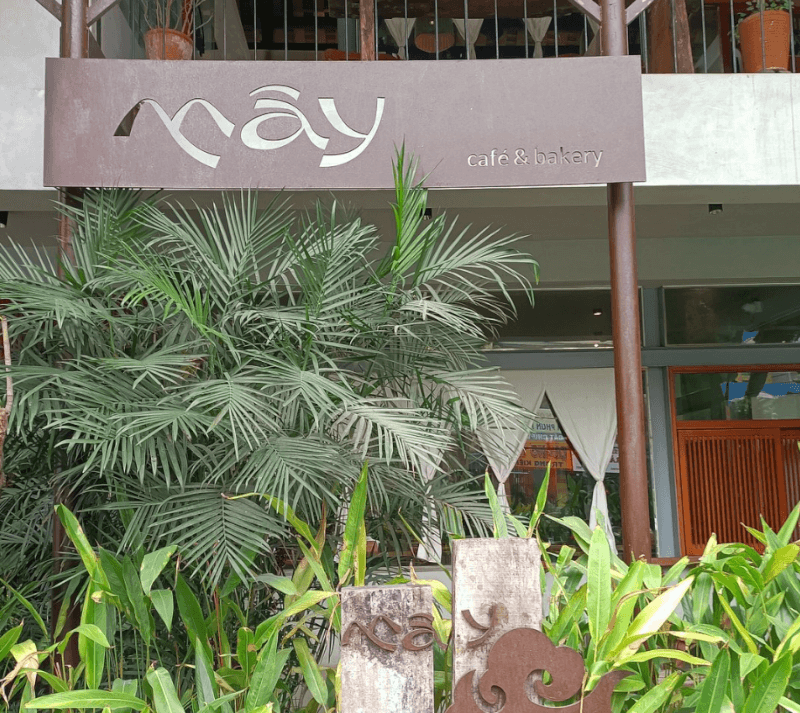 Mây Café & Bakery – Quán Cà Phê Khiến Bạn Muốn Ở Lại Lâu Hơn