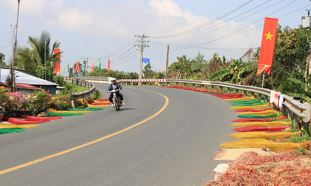 Năm 2013, làng chính thức được Bộ Văn hóa, Thể thao và Du lịch công nhận là Di sản văn hóa phi vật thể quốc gia.