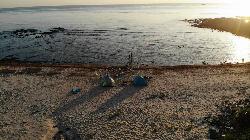 The beach is still pristine, mainly only the locals come to the shower