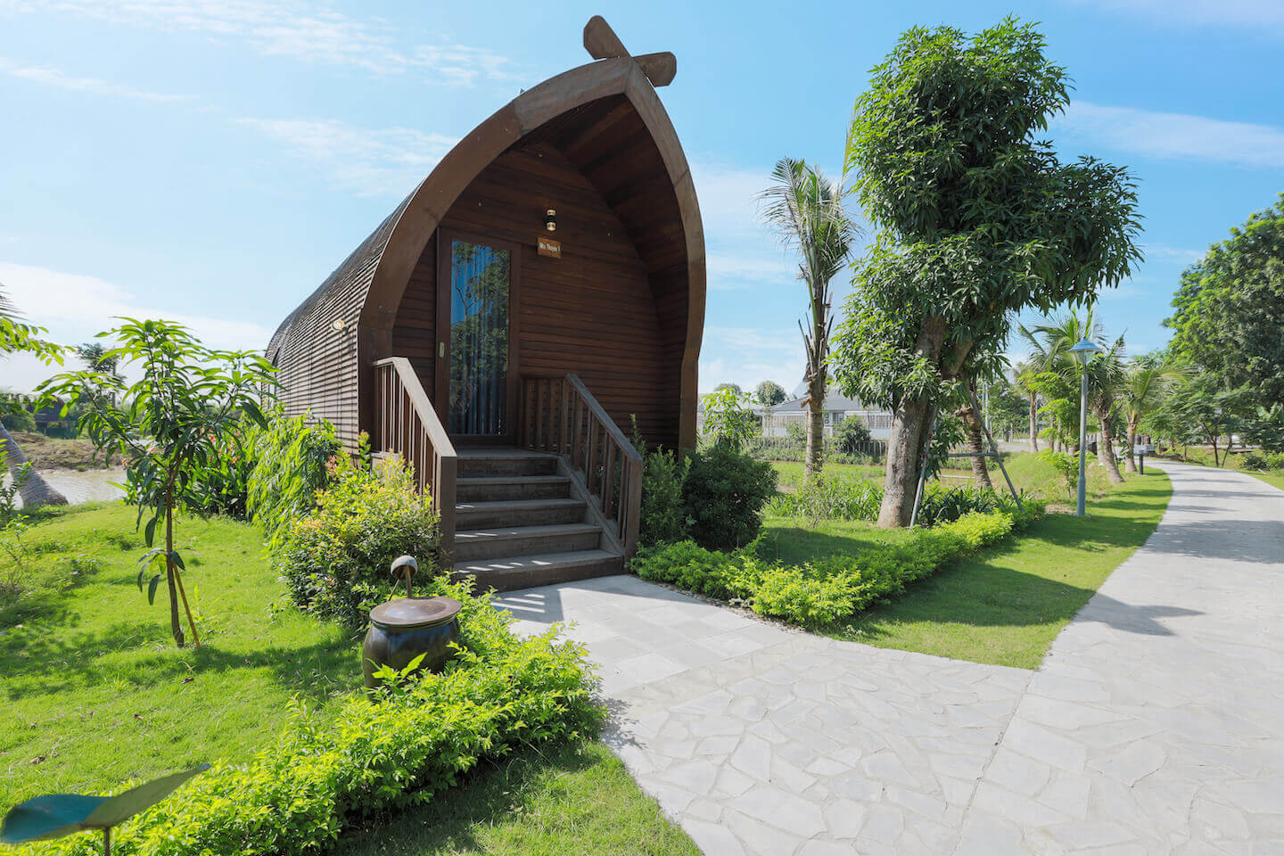 Hệ thống phòng nghỉ dưỡng tại làng du lịch Yên Trung được xây dựng rất đa dạng để phục vụ nhu cầu của khách hàng.