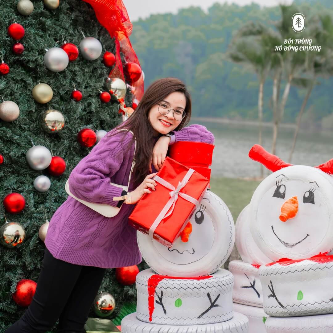 Đồi thông hồ Đồng Chương