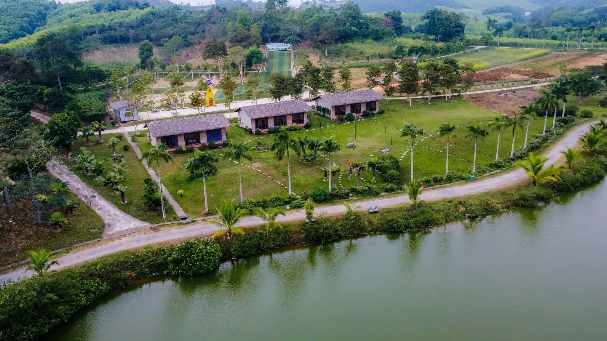 Thung lũng Hoa Phủ Quỳ