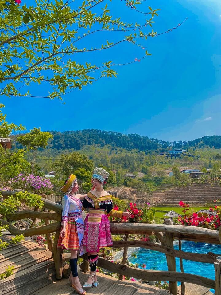 트램 타우 핫 미네랄 스프링