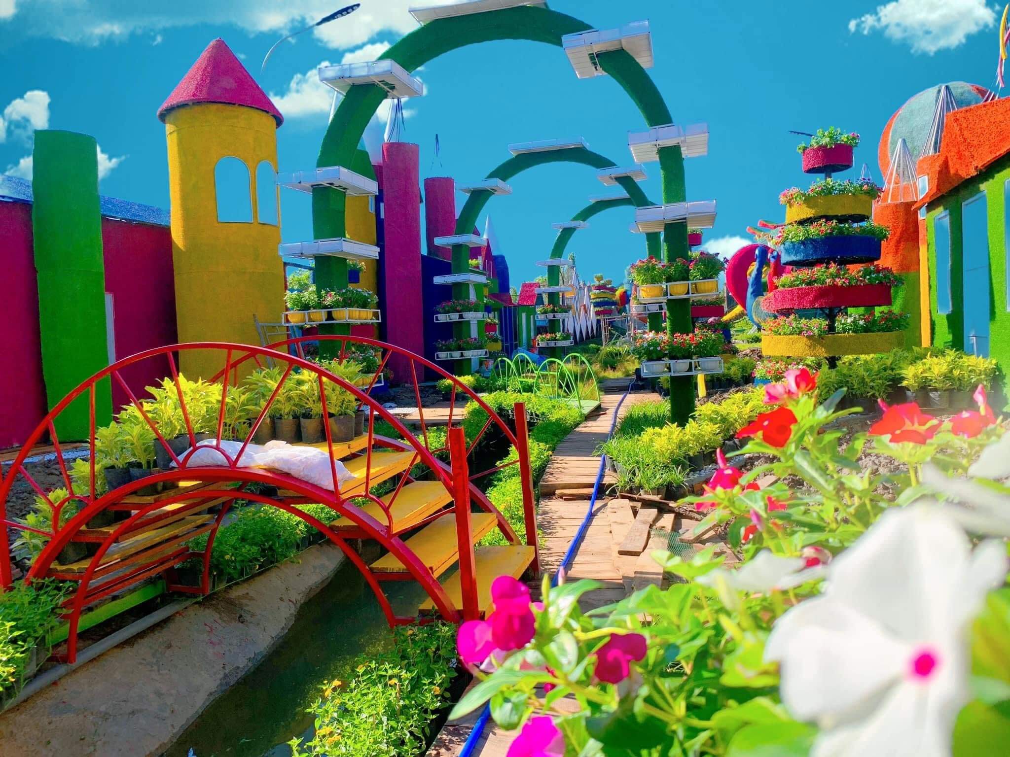 5,000m2の面積を持つワンダーランドは、100以上のモデルを持つ小さな妖精のエリアのようなものです