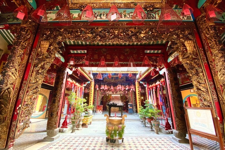 Chùa Kiến An Cung được hoàn thành bởi người Phúc Kiến.