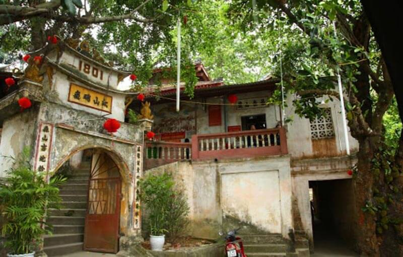 Núi Dùm - Cổng Trời