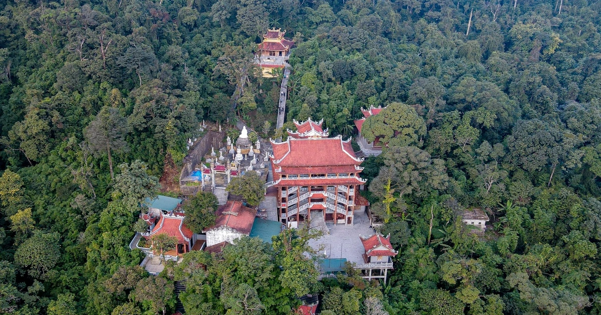 Ba Chua Thuong Ngan 사원
