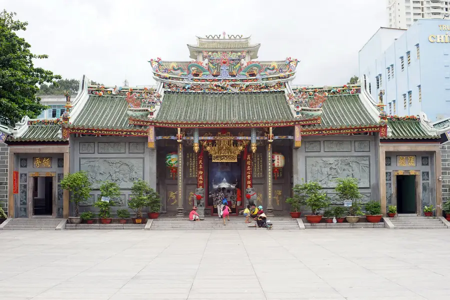 Nghia an Restaurantにアクセスしてください