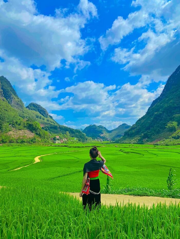 Nhờ có thiên nhiên tươi đẹp, đường sá thuận lợi mà Chiềng Cọ dần được nhiều du khách biết đến.