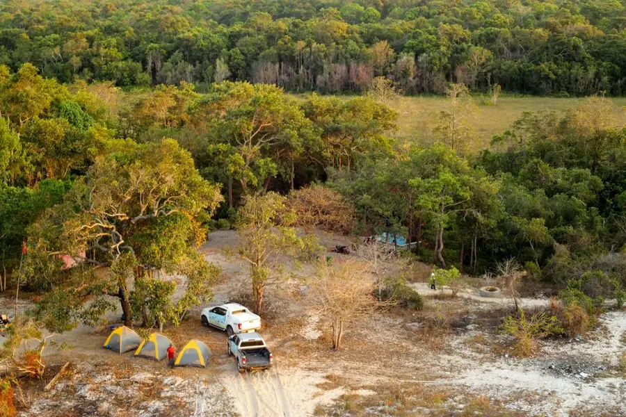 Suối nước nóng Bưng Thị