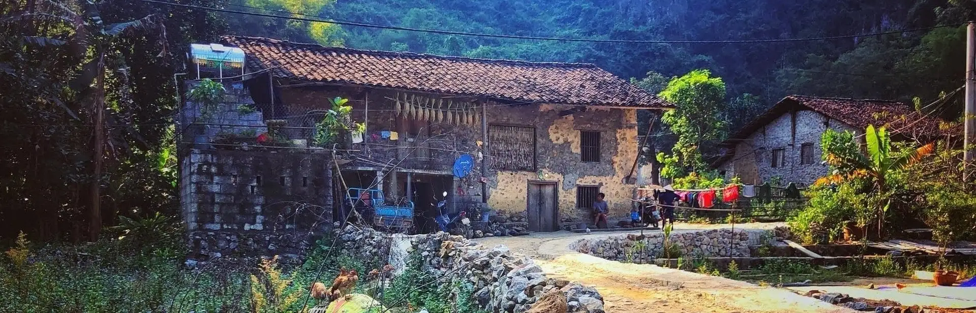 Khuoi Ky Rock Village