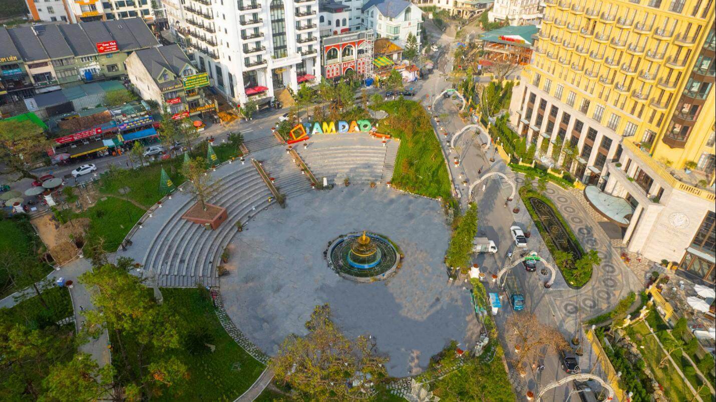 Tam Dao Square