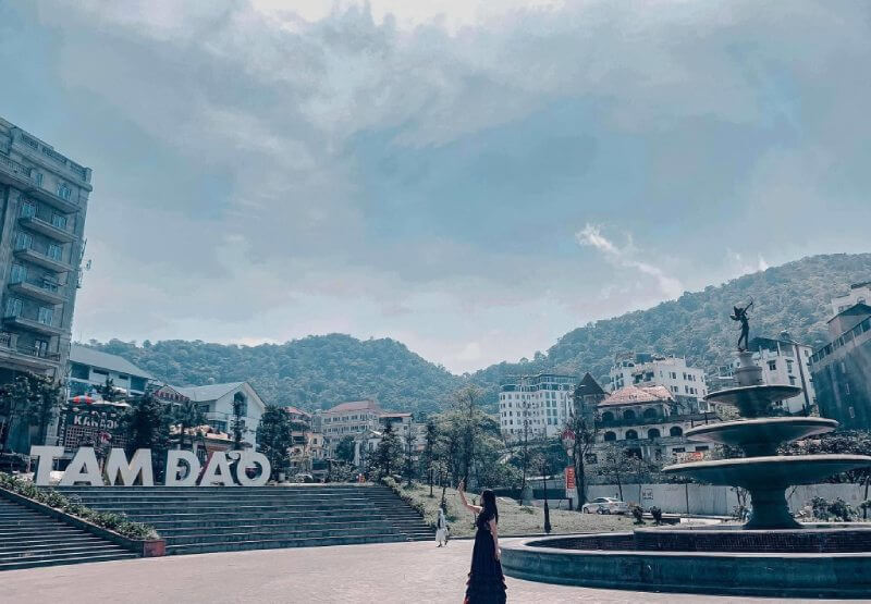Tam Dao Square