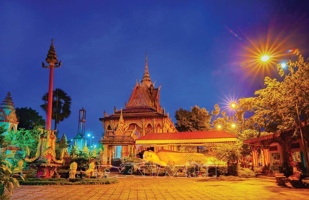 鮮やかなユニークな建築空間。