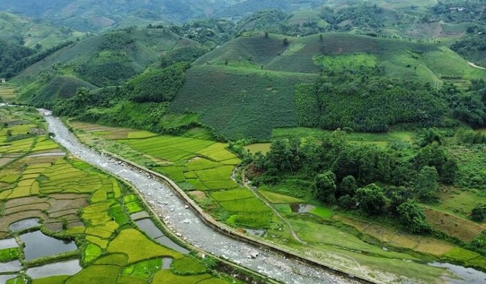 Na Hang tourist area
