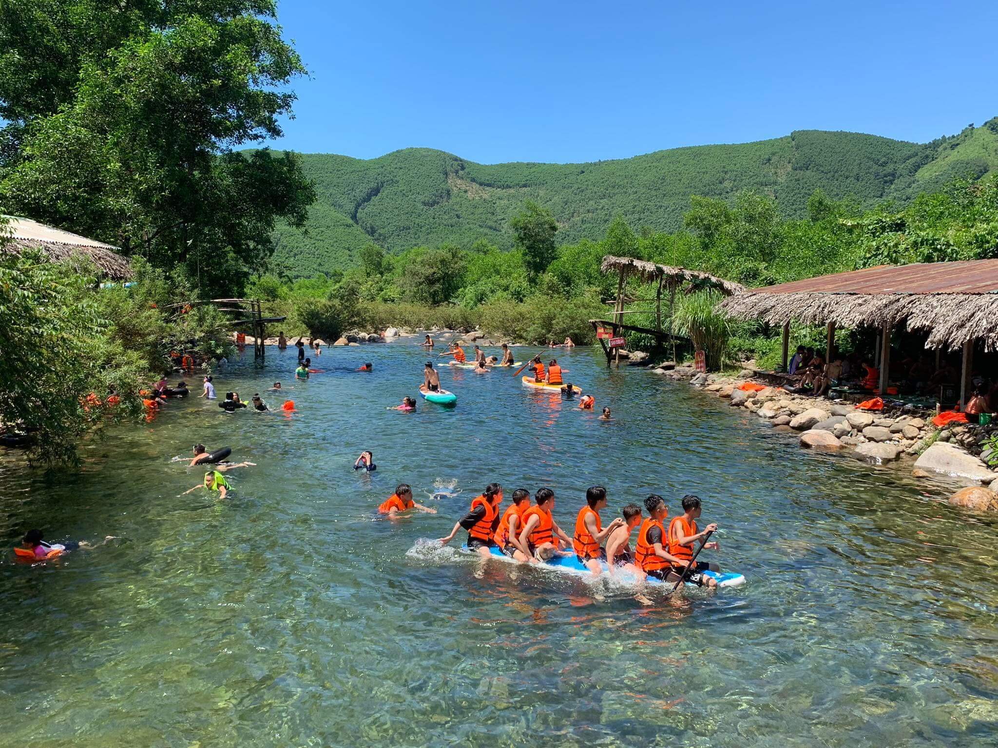 Hòa Mình Vào Thiên Nhiên Tại Suối Khe Su – Chốn Bình Yên Giữa Mùa Hè