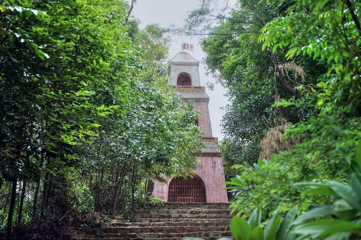 Một Ngày An Lạc Tại Chùa Thánh Duyên Huế